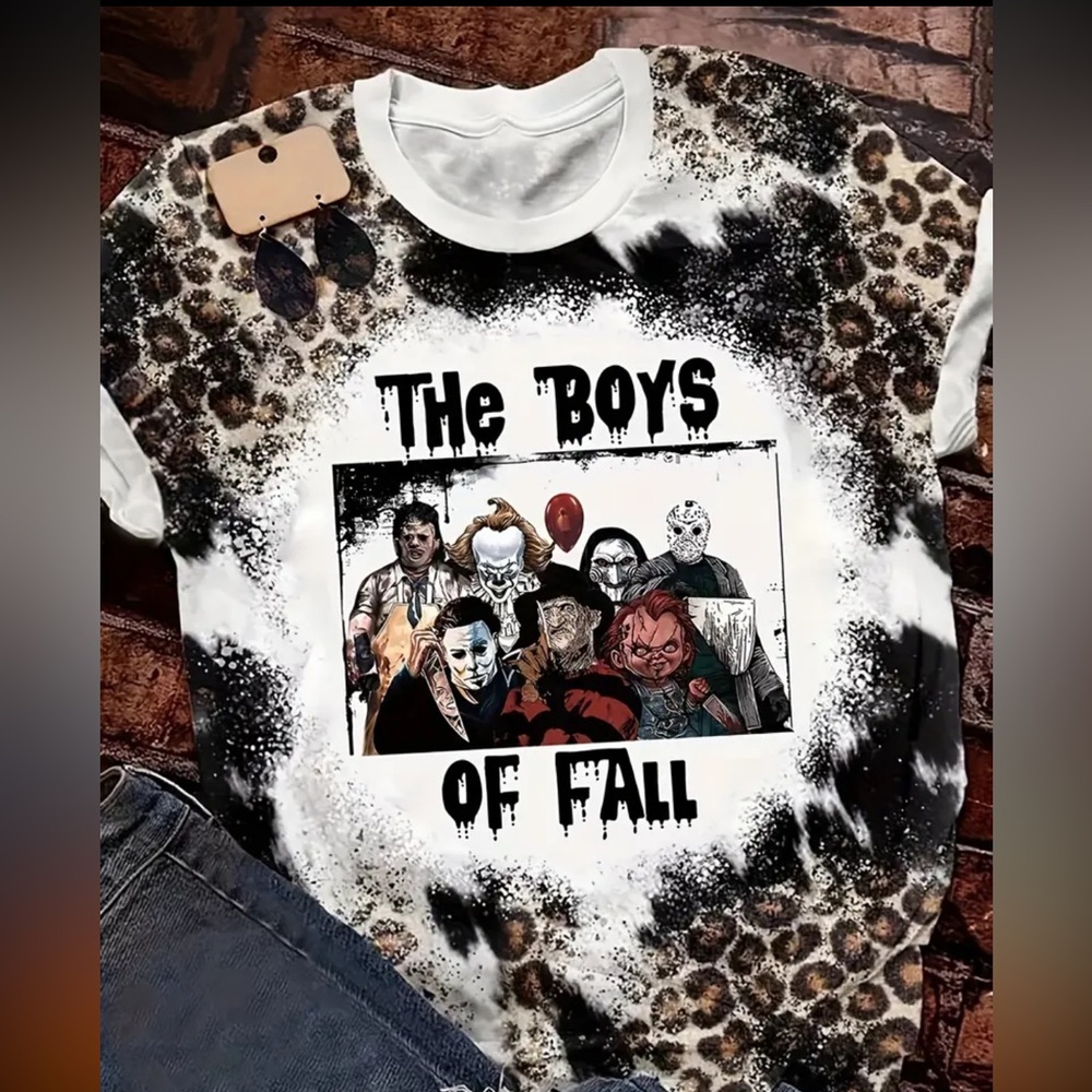 1002. 🎃 Women’s Casual Short Sleeve Horror Shirt